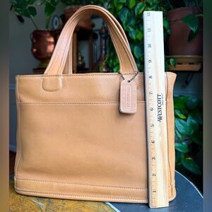 Vintage Coach Bleeker Tote Satchel Leather Tan‎ Handle Zip Closure 9303